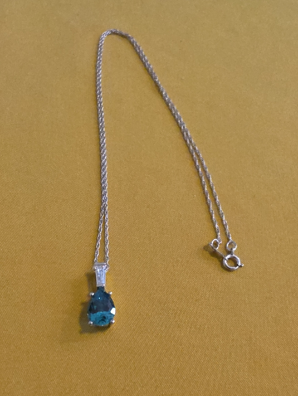 Teardrop Green Gem Pendant Necklace - Sterling - Marked DOCZ 925